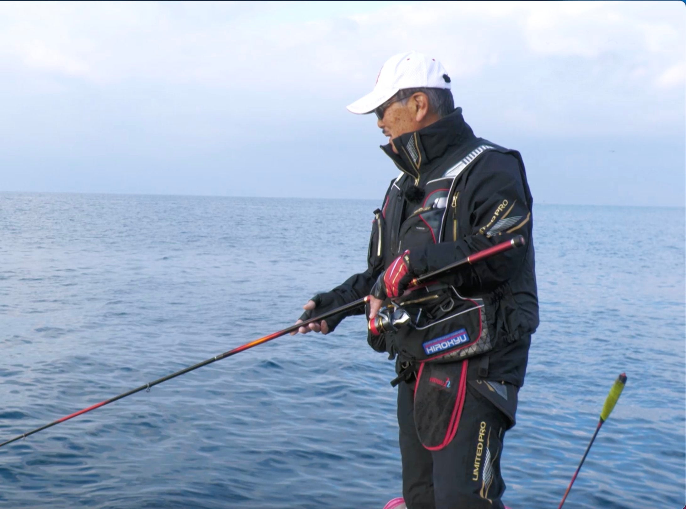 ＠釣り好き君専用！！ You can catch good size fish from nearby embankments. - YouTube